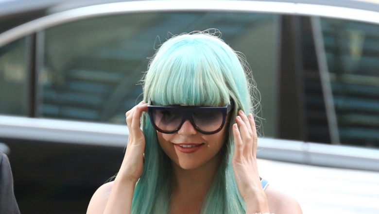 Amanda Bynes in a blue wig pictured in 2013