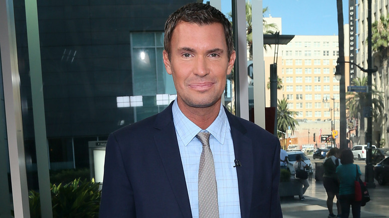 Jeff Lewis smiling