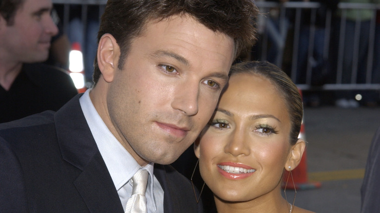 Ben Affleck and Jennifer Lopez posing 