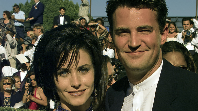 Courteney Cox and Matthew Perry smiling