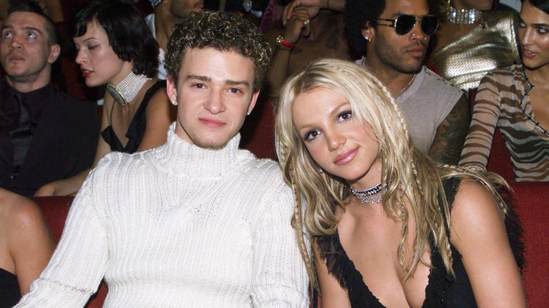 Justin Timberlake, Britney Spears seated