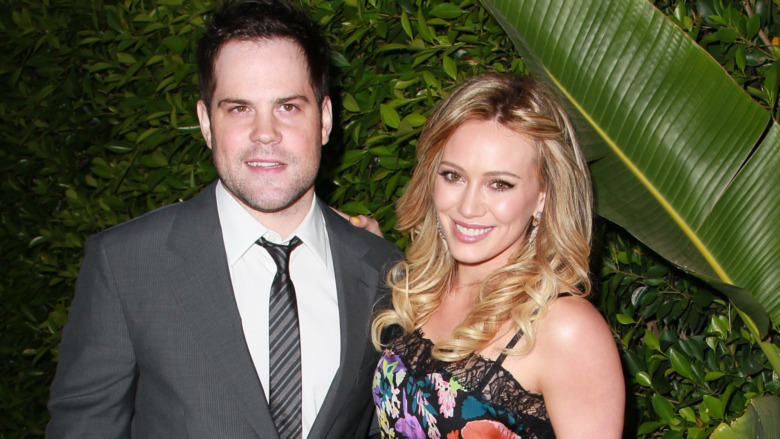Mike Comrie and Hilary Duff on the red carpet