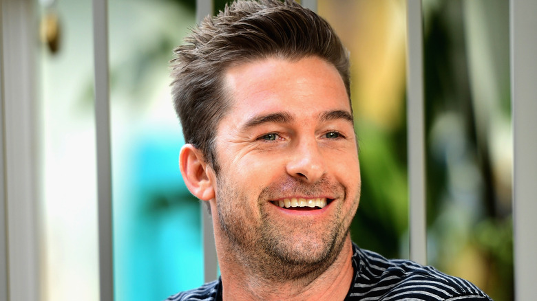 Scott Speedman smiling