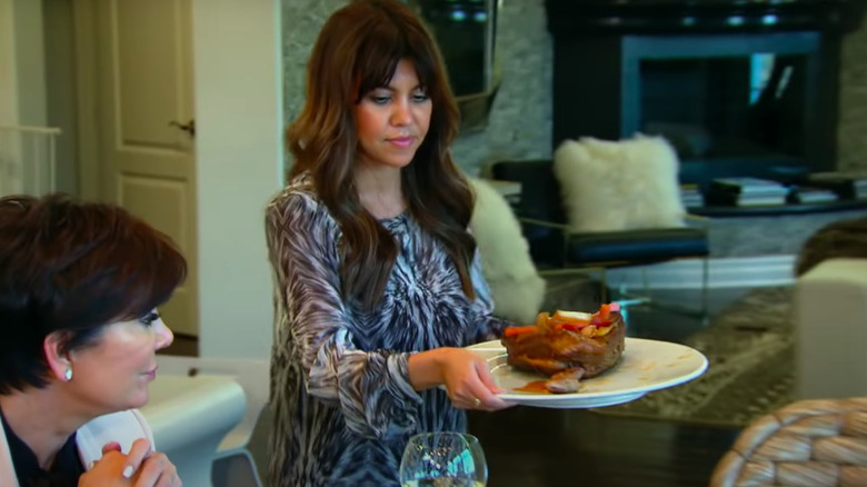 KUWTK kourtney serves placenta dinner