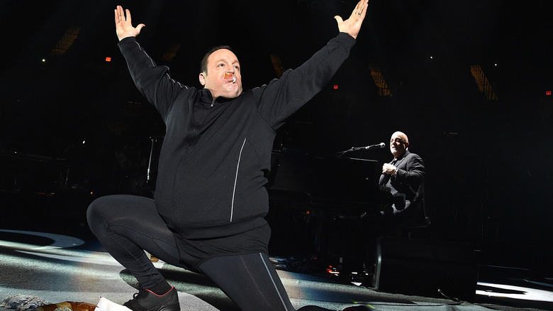 Kevin James performs with Billy Joel at Nassau Coliseum in 2017