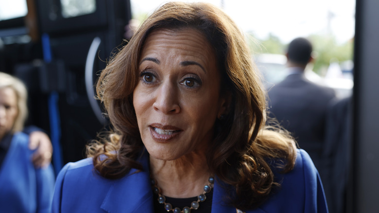 Kamala Harris wearing a blue blazer