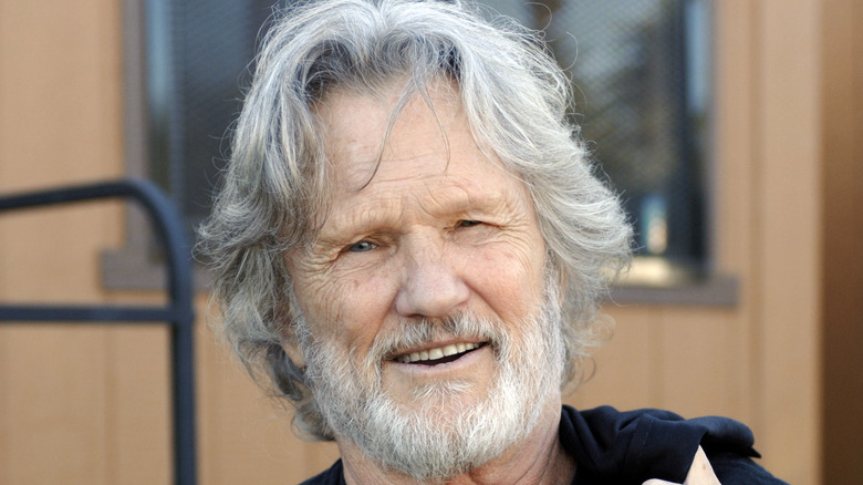 Kris Kristofferson posing in 2007