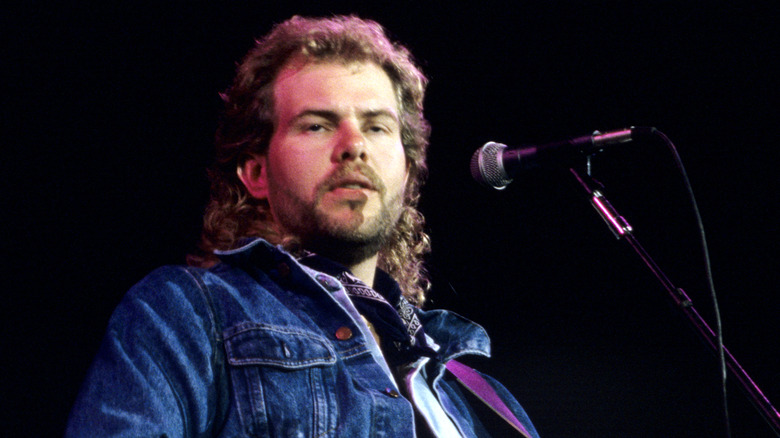 Toby Keith performing in 1993