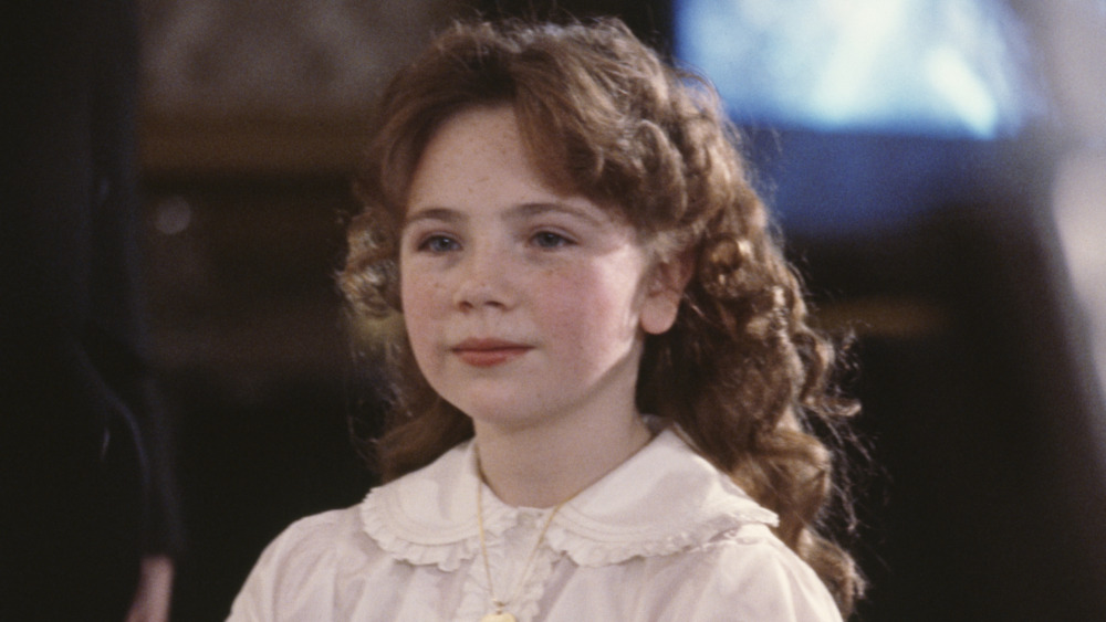 Aileen Quinn posing at Golden Globes