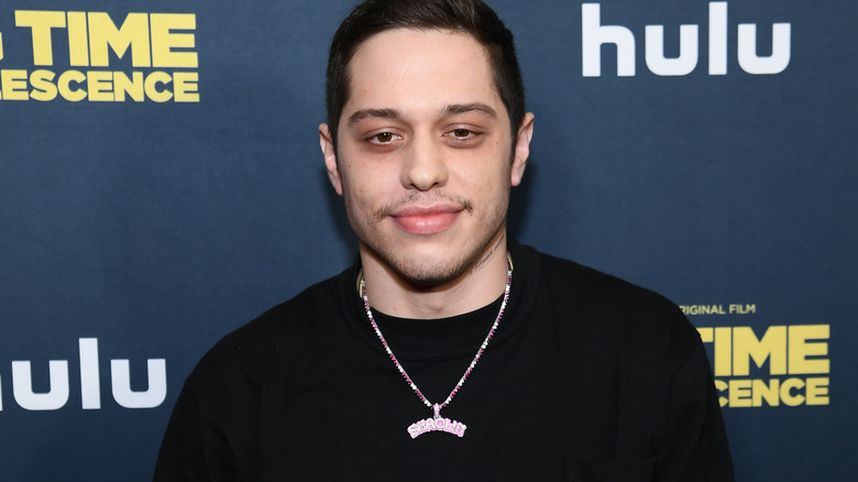 Pete Davidson posing