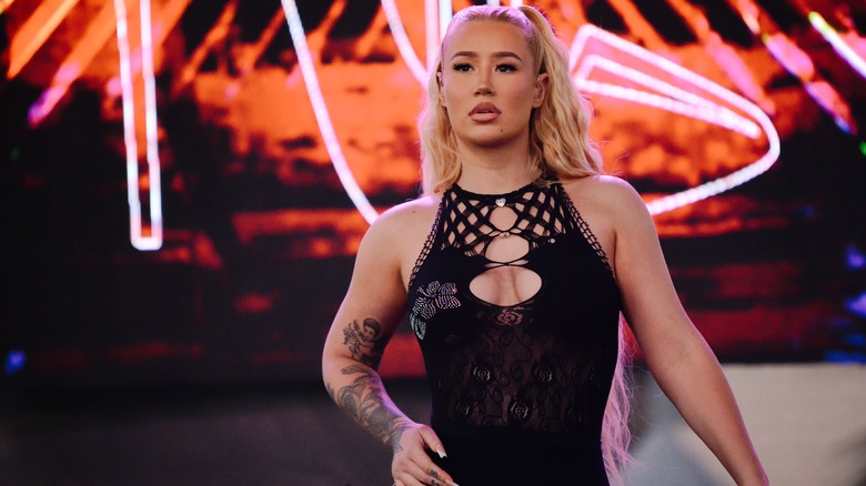 Iggy Azalea performing