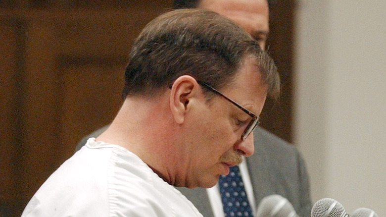 Gary Ridgway in court, speaking