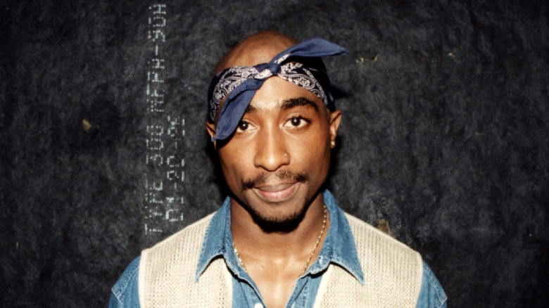 Tupac wearing bandana 