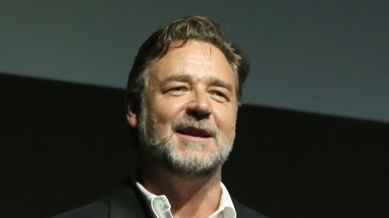 Russell Crowe smiling