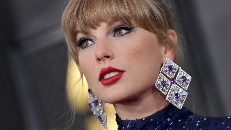 Taylor Swift wearing Lorraine Schwartz earrings