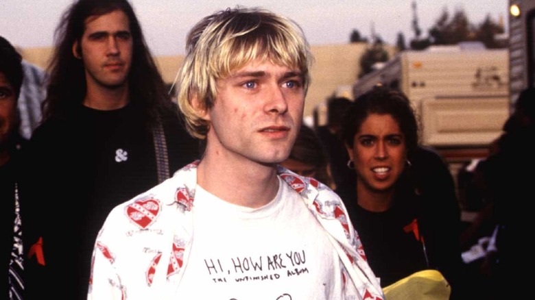 Kurt Cobain heart shirt