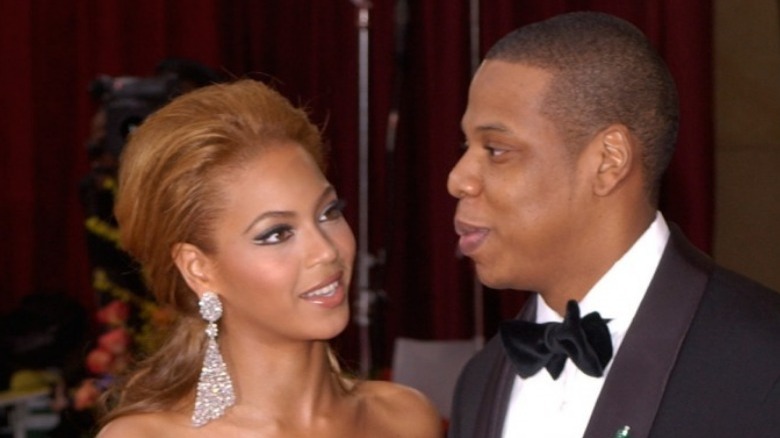 Beyoncé gazing at Jay Z