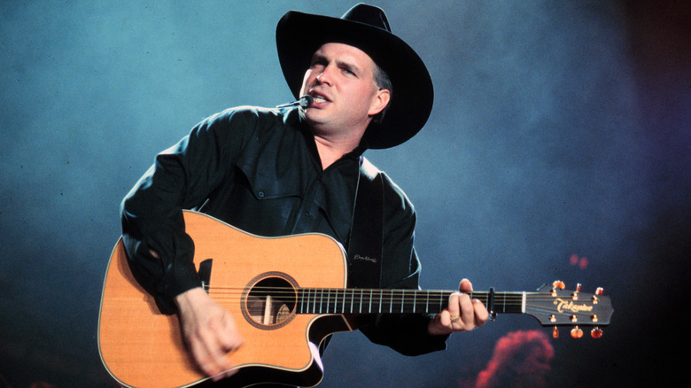 Garth Brooks performing