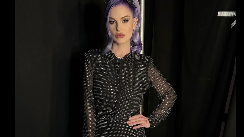 Kelly Osbourne posing 