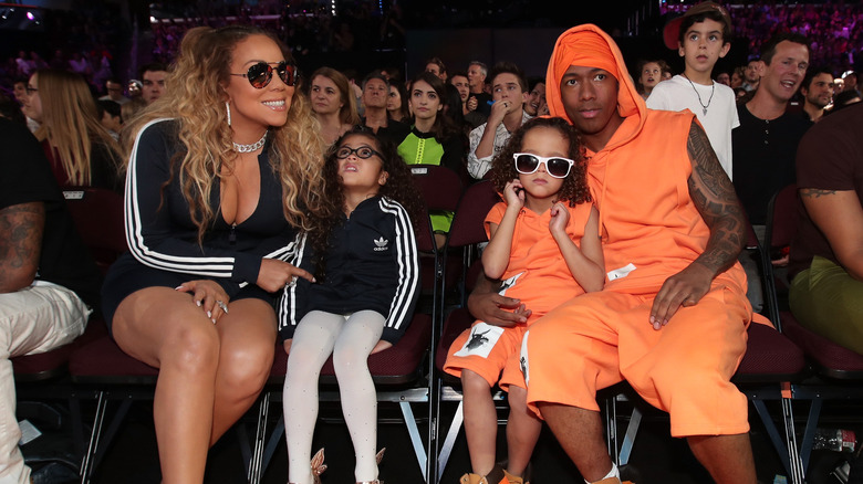 Mariah Carey dressed up with Nick Cannon and kids