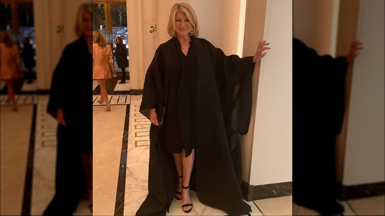 Martha Stewart poses in her dramatic all-black ensemble for the 2020 Golden Globes.