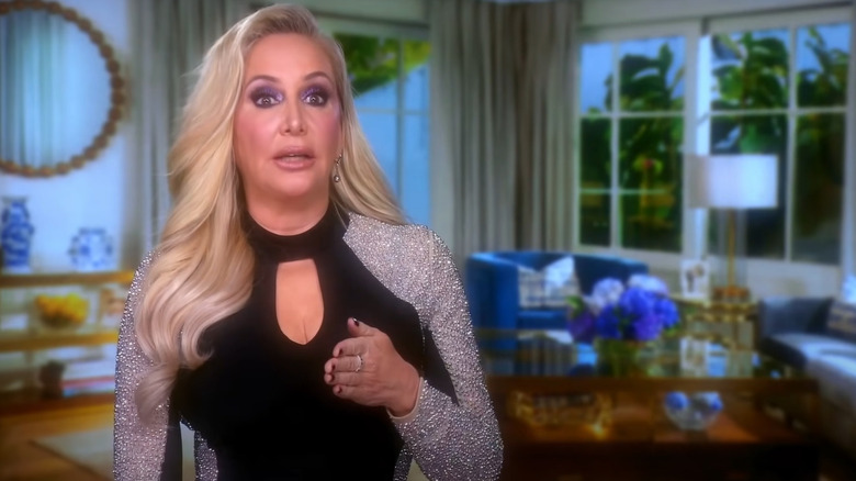 Shannon Beador gesturing