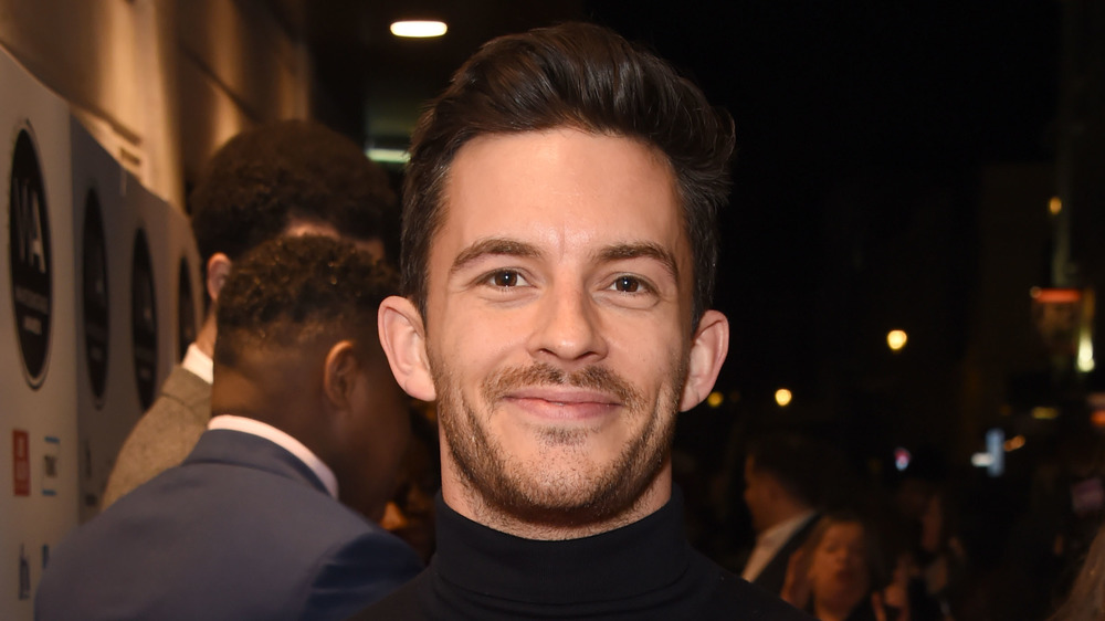 Jonathan Bailey smiling 