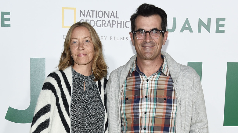 Holly and Ty Burrell posing together