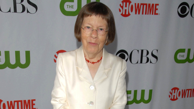 Linda Hunt smiling 