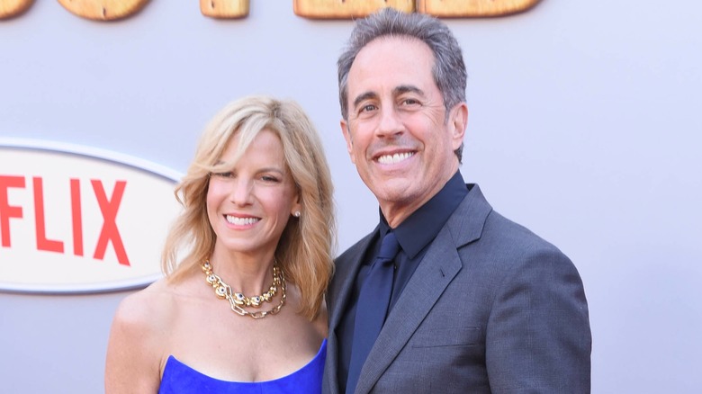 Jessica and Jerry Seinfeld smiling