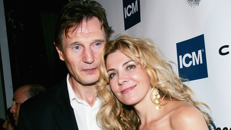 Liam Neeson, Natasha Richardson, cuddling up in 2004