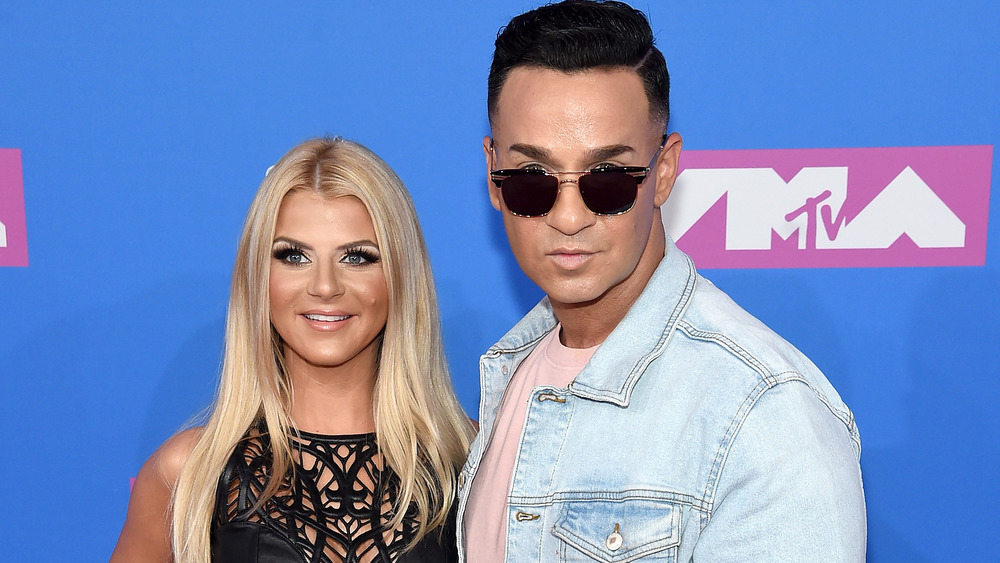 Lauren Pesce and Mike Sorrentino on red carpet