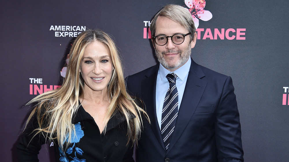 Sarah Jessica Parker and Matthew Broderick smiling 