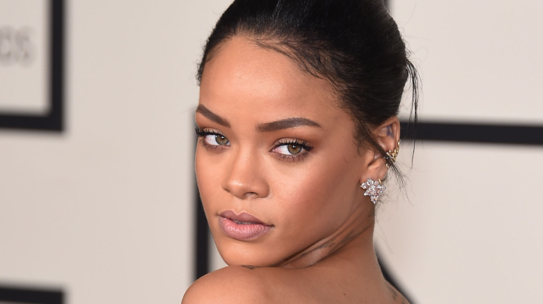 Rihanna with a nude lip