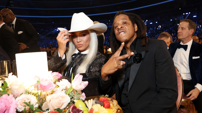 Beyoncé in cowboy hat at Grammys with Jay Z