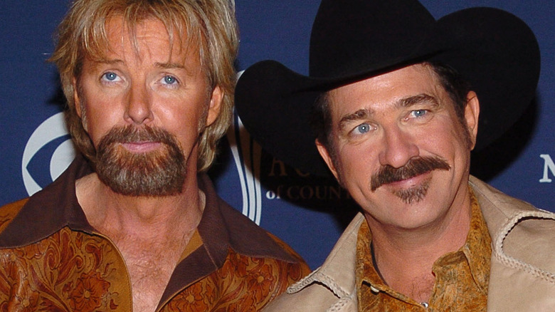 Kix Brooks and Ronnie Dunn smiling