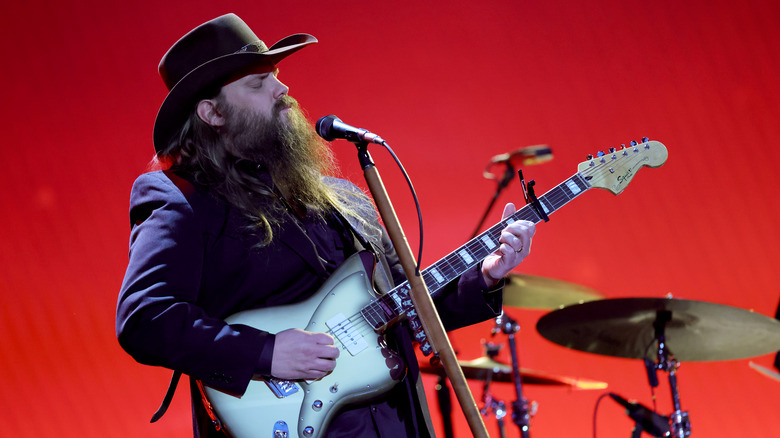 Chris Stapleton performing