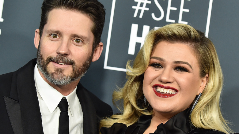 The Real Meaning Behind Kelly Clarkson's Christmas Isn't Canceled (Just