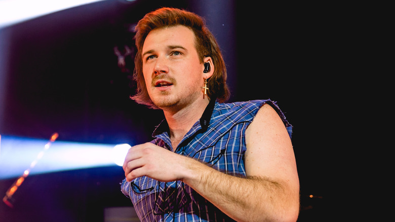 Morgan Wallen performing