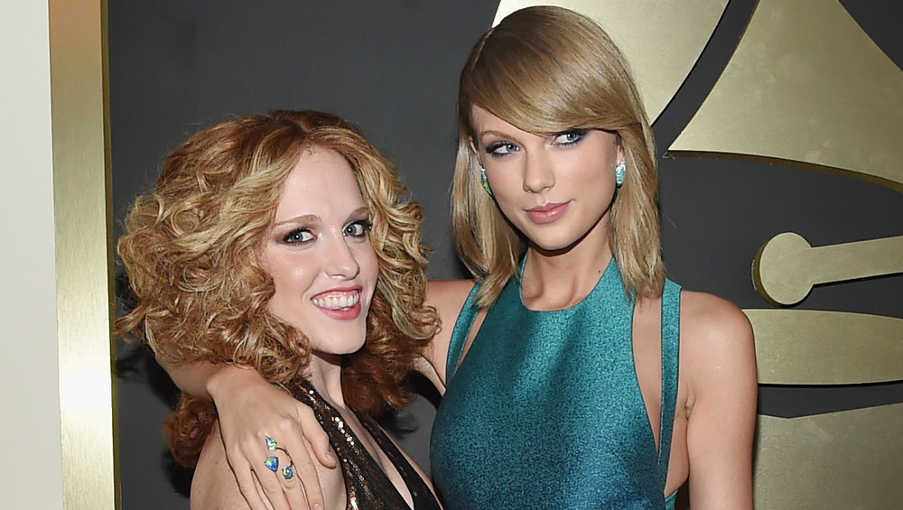 Taylor Swift and Abigail Anderson posing