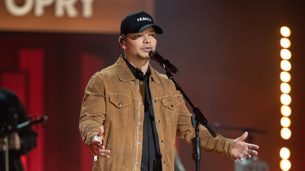 Kane Brown performing