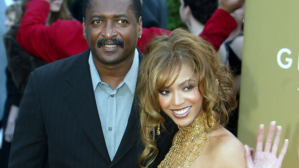 Matthew Knowles & Beyoncé on the red carpet