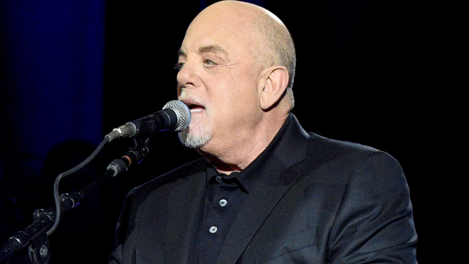 The Real Reason Billy Joel Never Sells Out His Front Row At Concerts