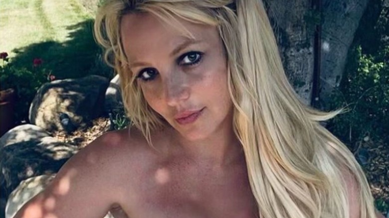 Britney Spears topless