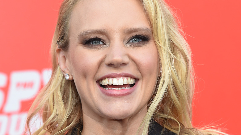 Kate McKinnon smiling in 2018