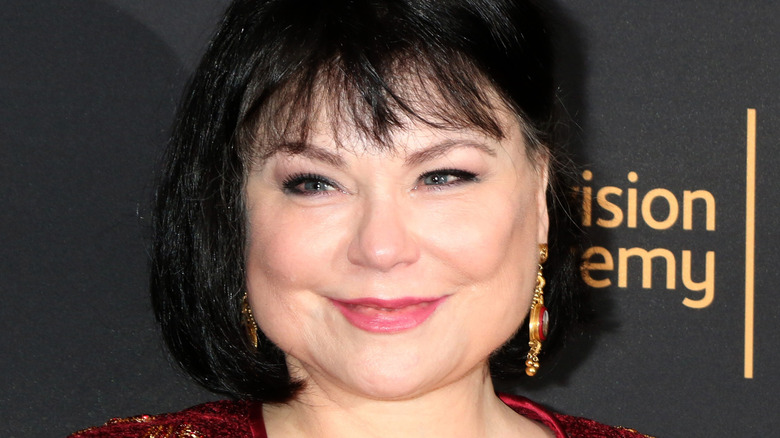 Delta Burke smiling