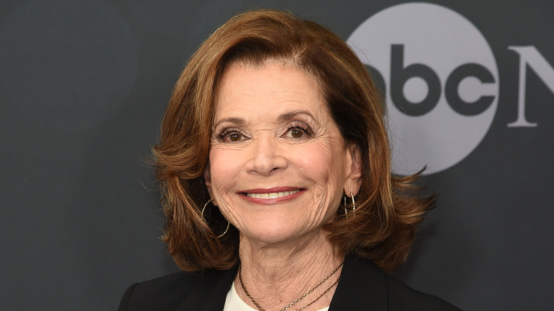 Jessica Walter smiling red carpet