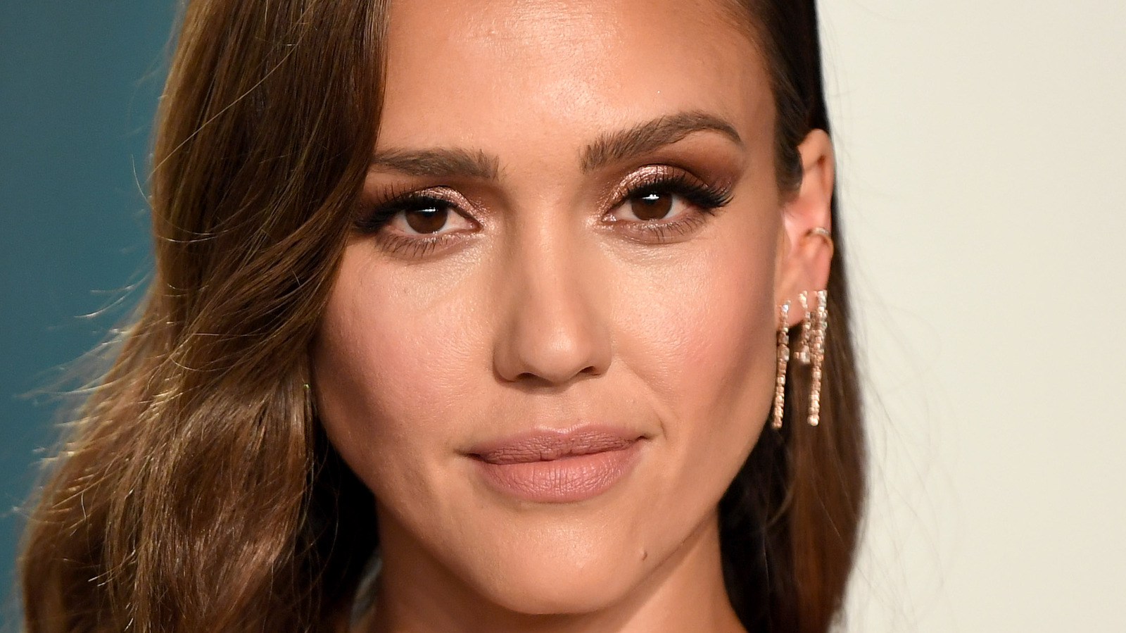 The Real Reason Jessica Alba Goes To Therapy With Her Daughter