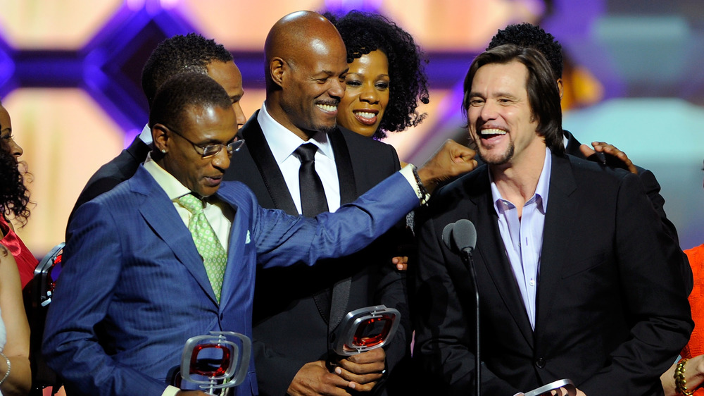 Jim Carrey and the cast of In Living Color accepting an award 