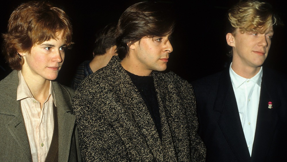 Ally Sheedy, Judd Nelson, and Anthony Michael Hall walking